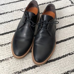 Everlane Women’s Black Leather Oxford Shoe